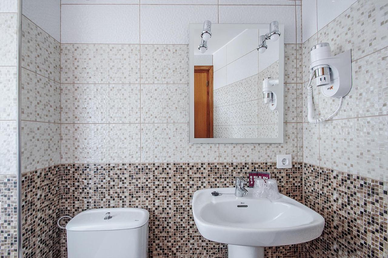 Hotel Silvia Empuriabrava Εξωτερικό φωτογραφία
