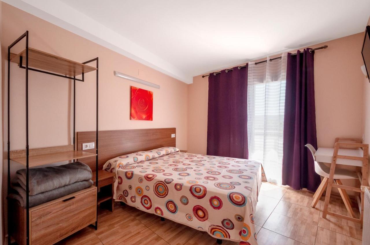 Hotel Silvia Empuriabrava Εξωτερικό φωτογραφία