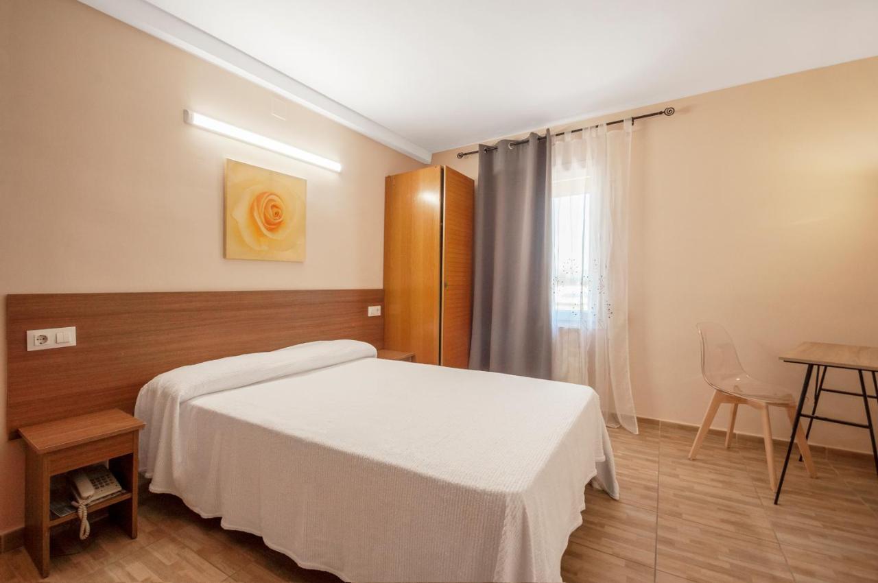 Hotel Silvia Empuriabrava Εξωτερικό φωτογραφία