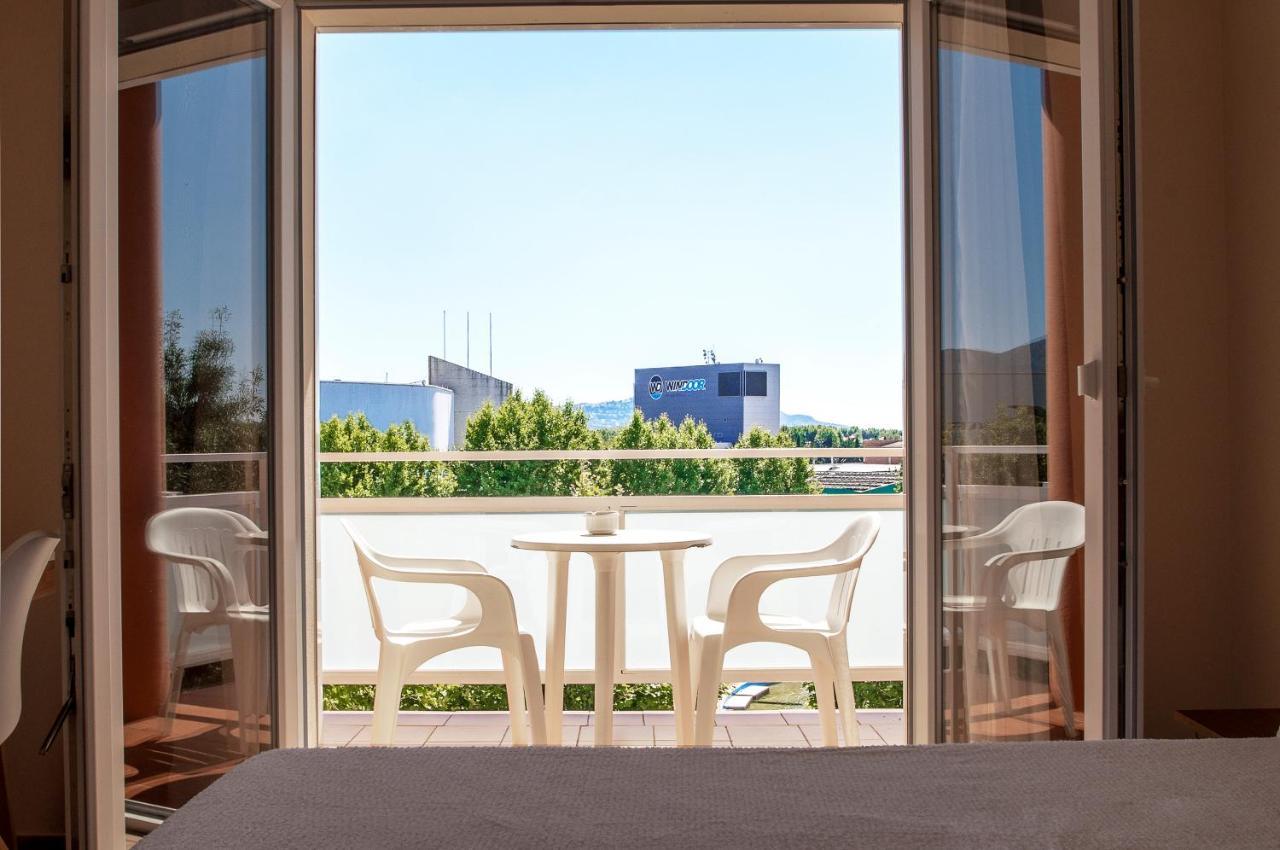 Hotel Silvia Empuriabrava Εξωτερικό φωτογραφία