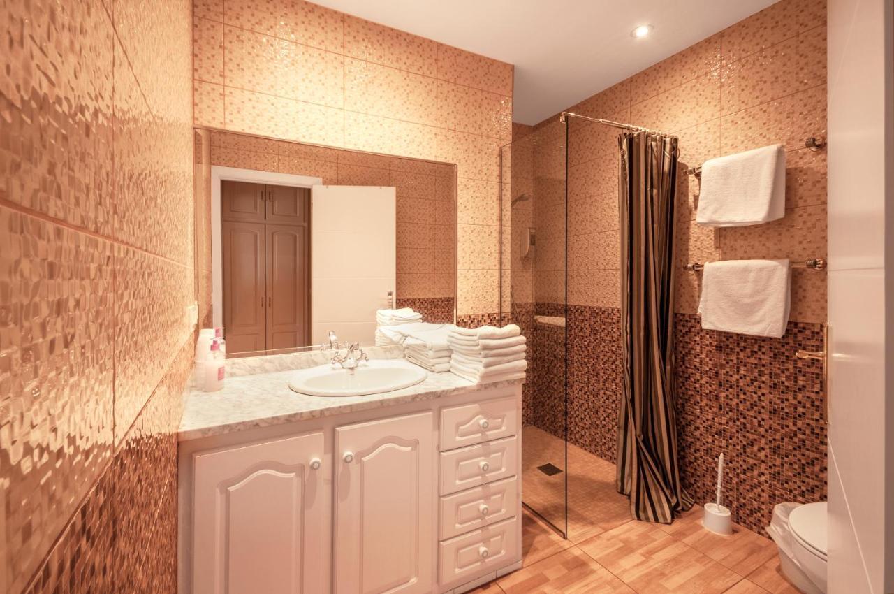 Hotel Silvia Empuriabrava Εξωτερικό φωτογραφία
