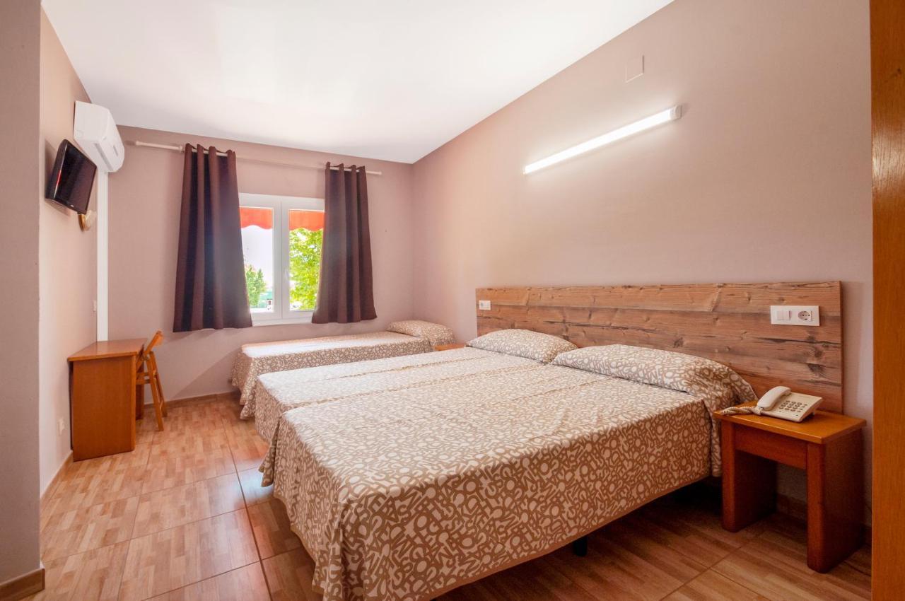 Hotel Silvia Empuriabrava Εξωτερικό φωτογραφία