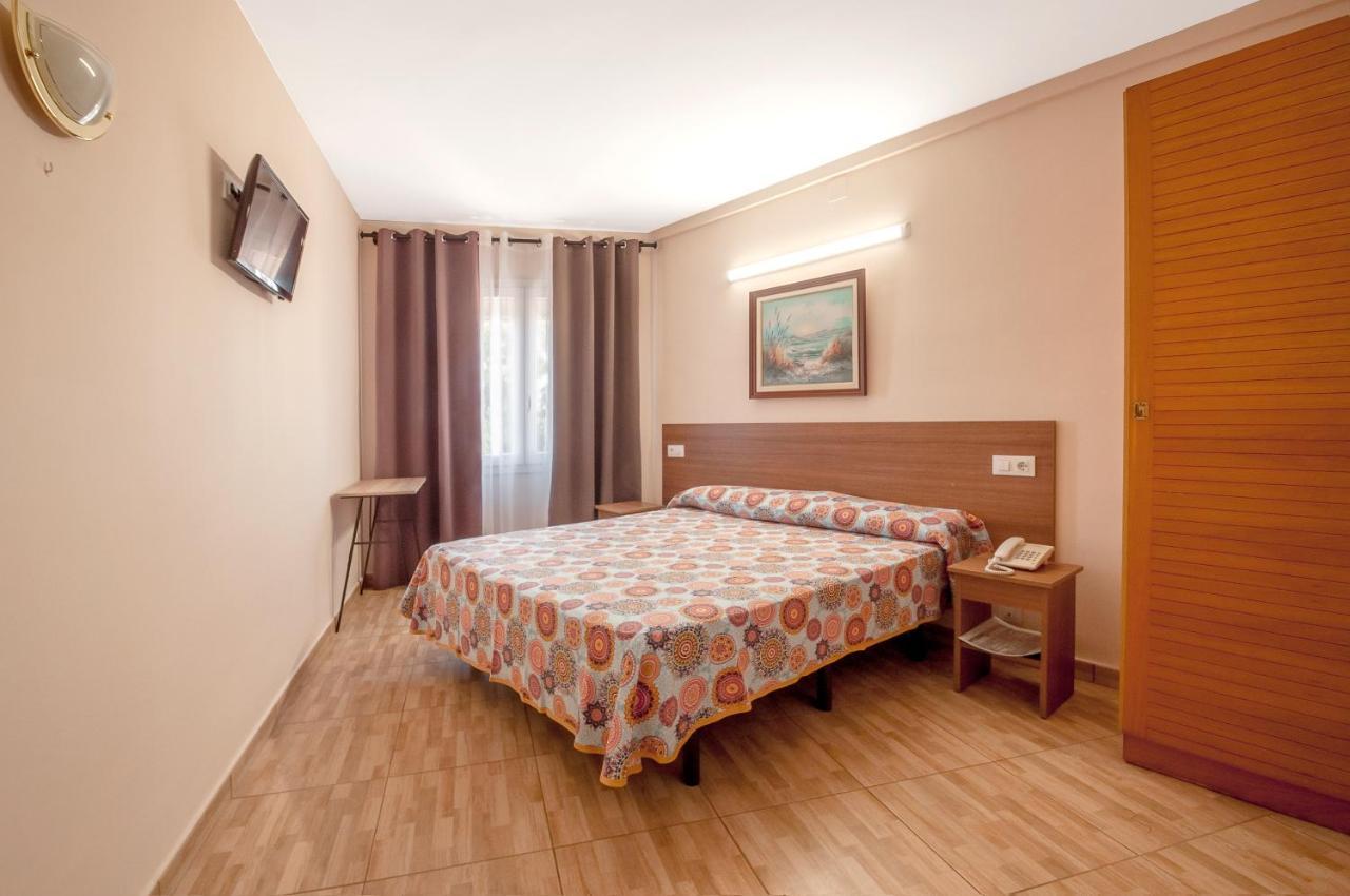 Hotel Silvia Empuriabrava Εξωτερικό φωτογραφία