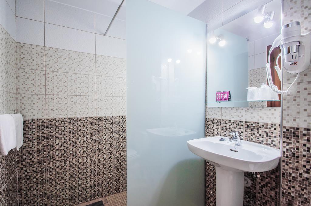 Hotel Silvia Empuriabrava Εξωτερικό φωτογραφία